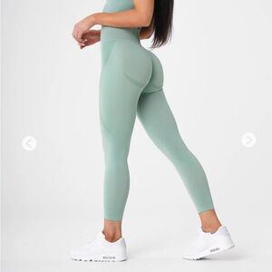 NVGTN Leggings
